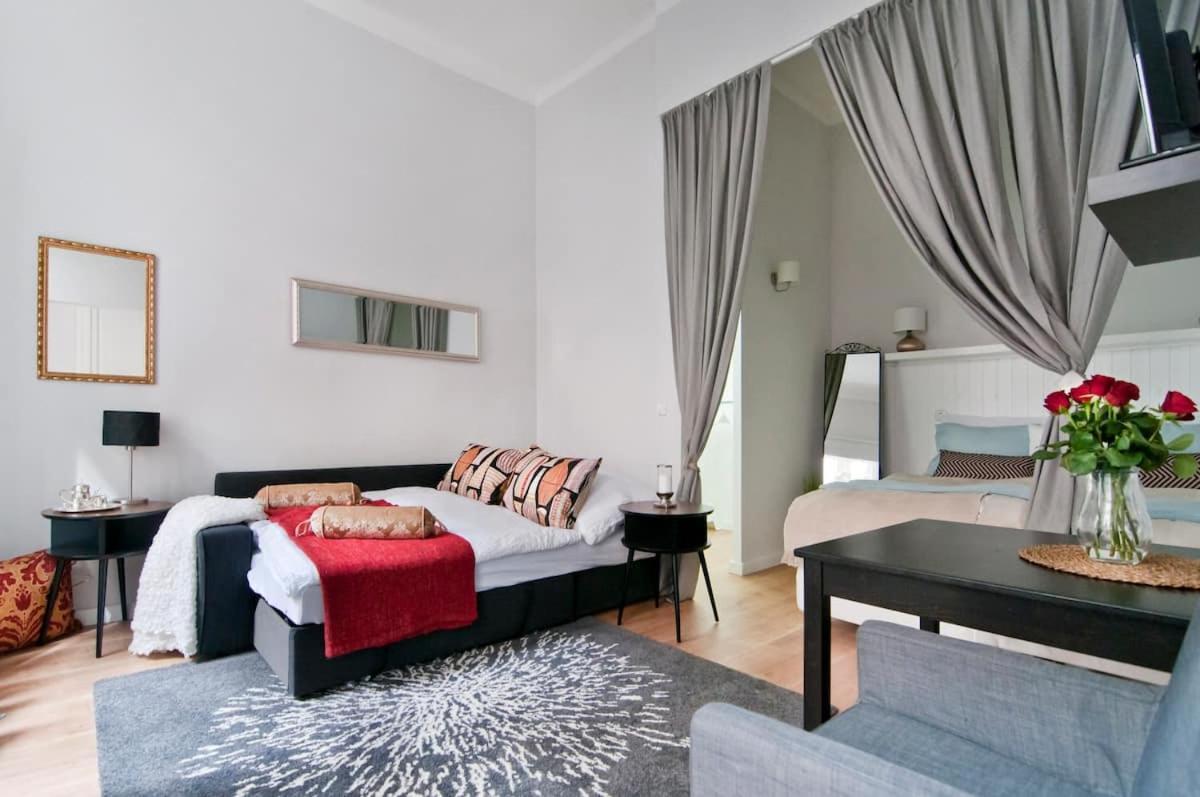 Апартаменти ⍟Luxurious And Bright⍟ 5 Min Walk To City Center Відень Екстер'єр фото