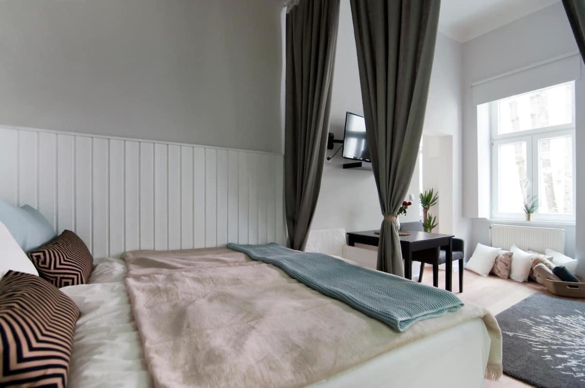 Апартаменти ⍟Luxurious And Bright⍟ 5 Min Walk To City Center Відень Екстер'єр фото